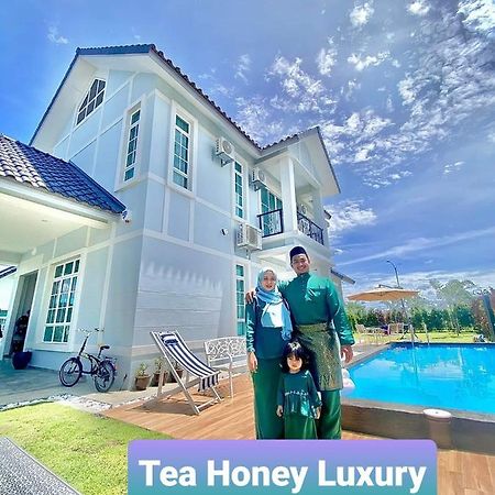 Villa Tea Honey Luxury Malacca Exterior foto