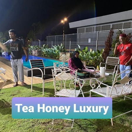 Villa Tea Honey Luxury Malacca Exterior foto