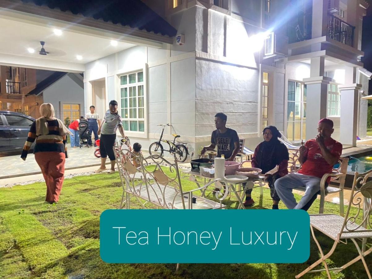 Villa Tea Honey Luxury Malacca Exterior foto